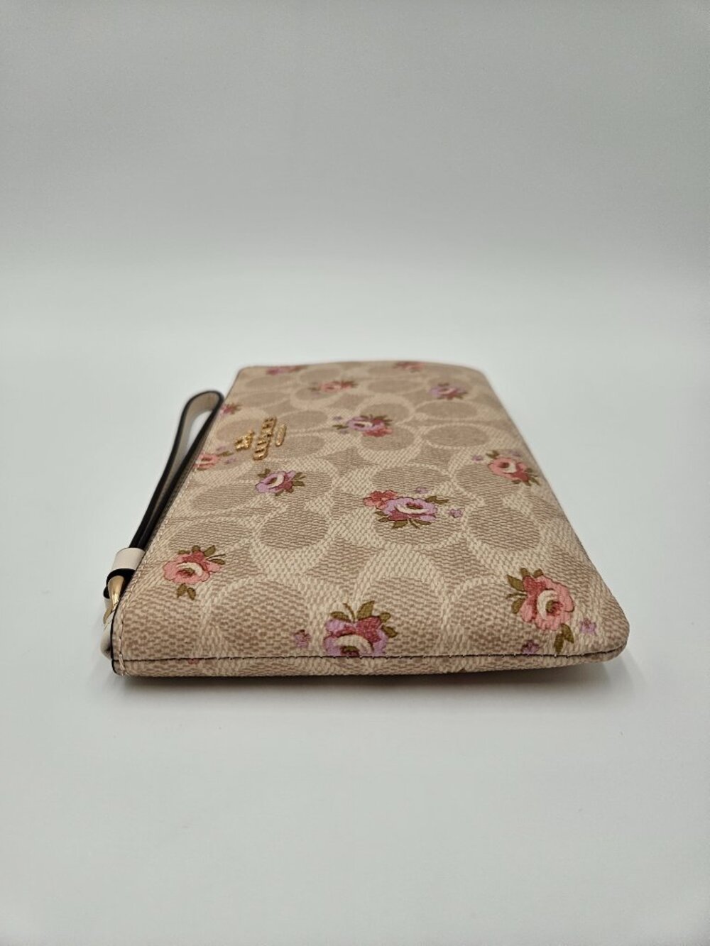STEAL!!🔥COACH Corner Zip Wristlet In Signature Canvas | Floral Print - Picture 5 of 10